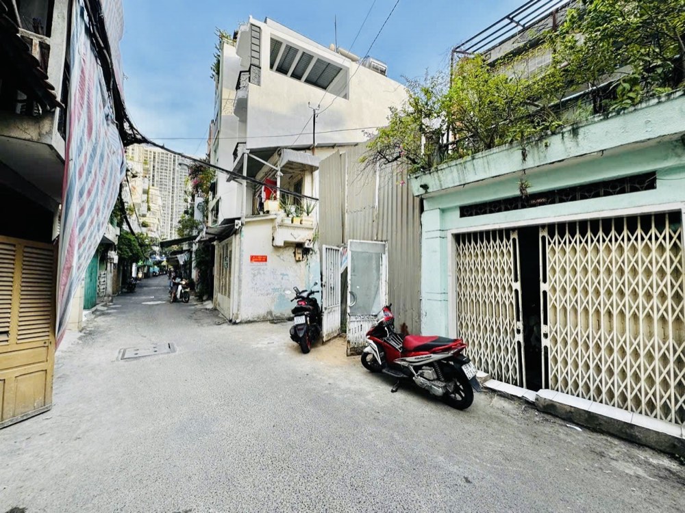 Bán nhà hẻm 46 Võ Văn Kiệt, Quận 1