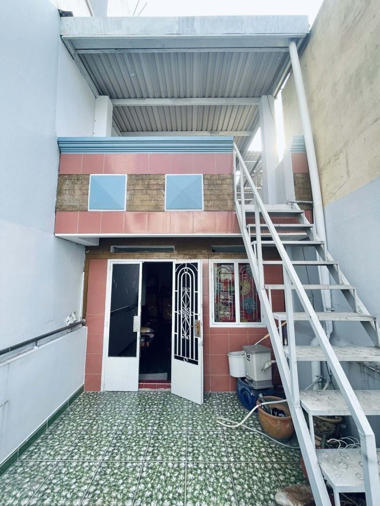 Bán nhà hẻm 400 Ngô Gia Tự, Quận 10