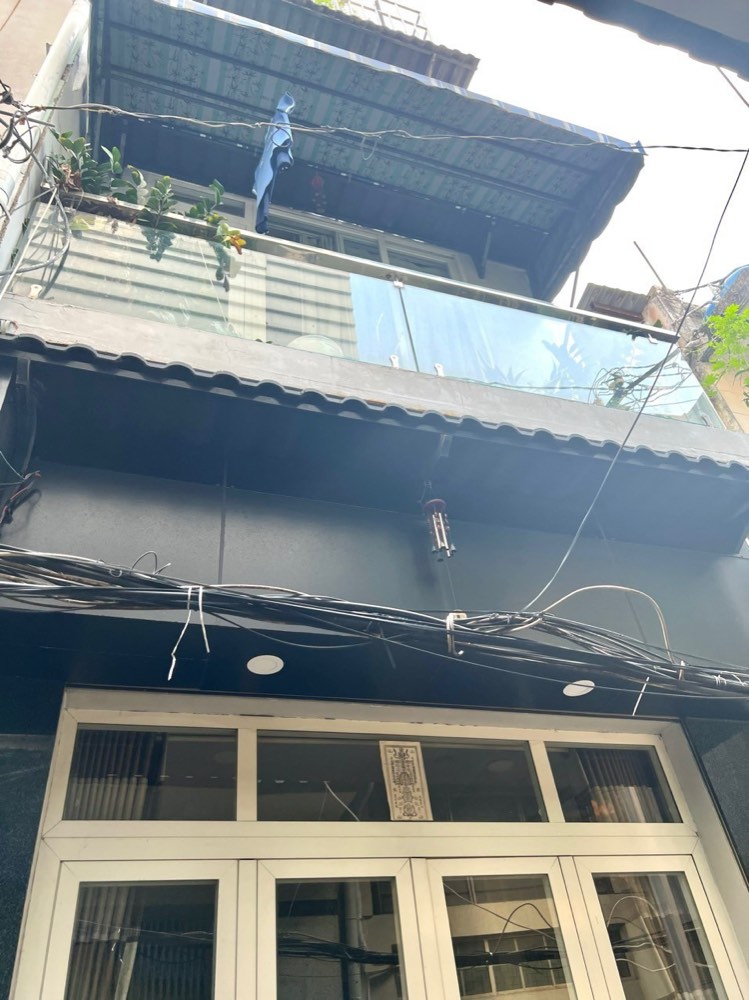 Bán nhà đường Lê Hồng Phong, Quận 10