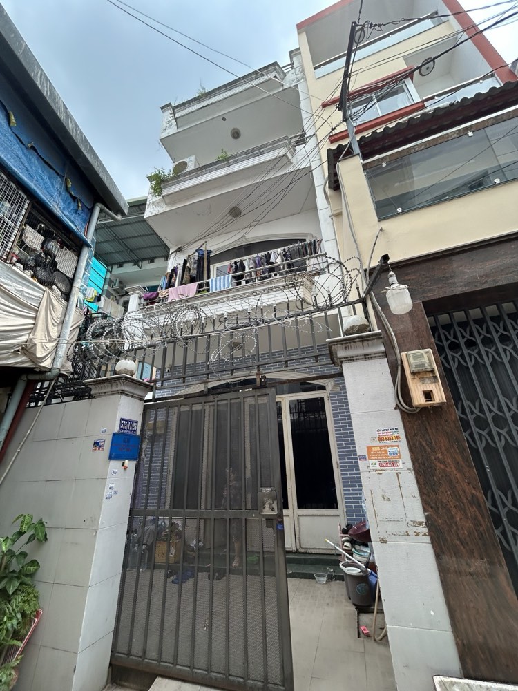 Bán nhà hẻm 575 Cách Mạng Tháng Tám, Quận 10