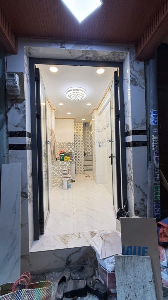 Bán tòa nhà hẻm đường Rạch bùng binh, Quận 3