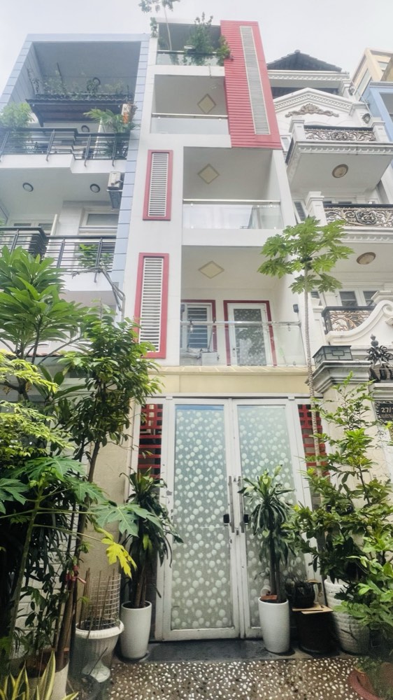 Bán nhà đường Nguyễn Thái Bình, Quận 1
