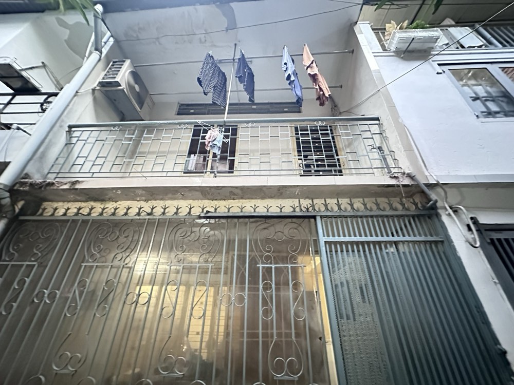 Bán nhà mặt tiền Võ Văn Kiệt, Quận 1