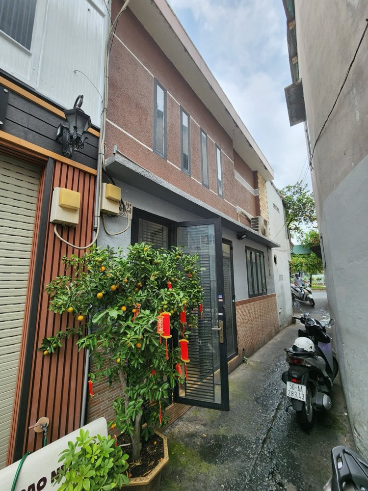 Bán nhà hẻm 134 Lý Chính Thắng, Quận 3