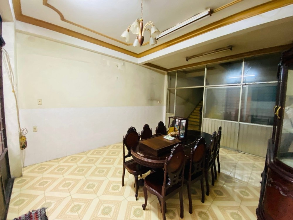 Bán nhà mặt tiền Đỗ Ngọc Thạnh, Quận 5