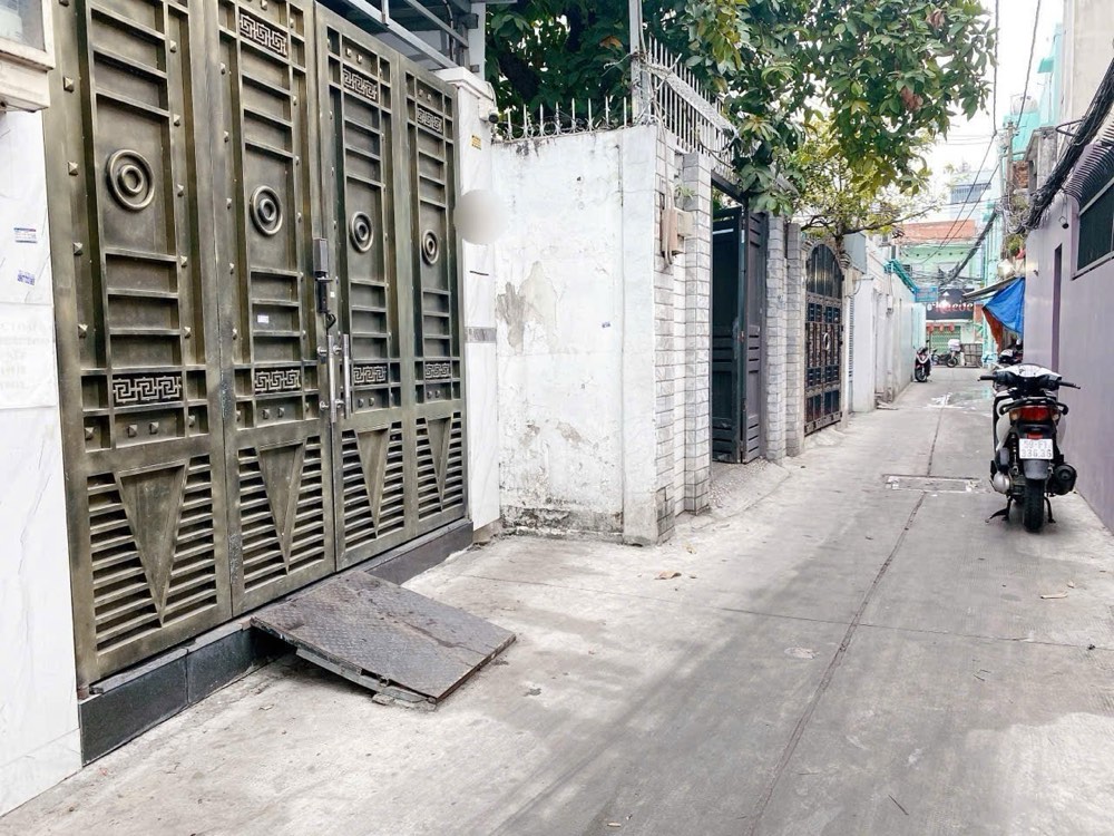 Bán nhà hẻm đường Cách mạng tháng tám, Quận 10