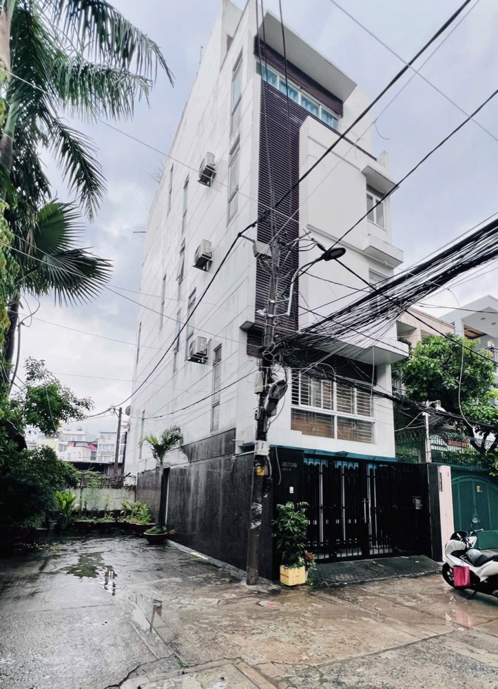 Bán nhà hẻm 686 Cách Mạng Tháng 8, Quận 3