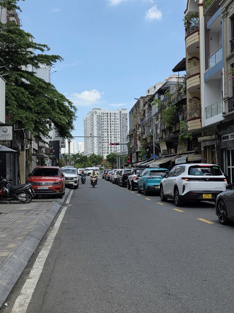 Bán nhà hẻm 21 Trần Đình Xu, Quận 1