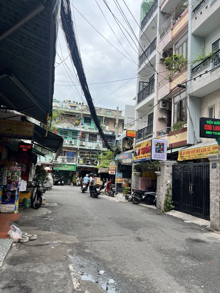Bán nhà hẻm 704 Nguyễn Đình Chiểu, Quận 3