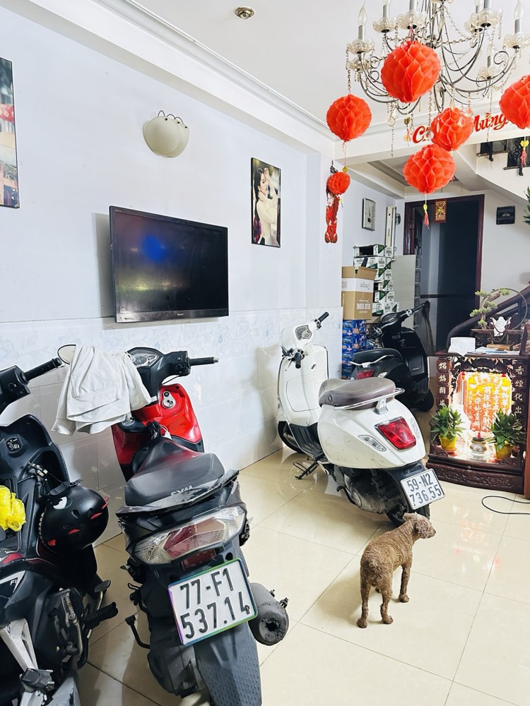 Bán nhà hẻm 348 Cách Mạng Tháng Tám, Quận 3