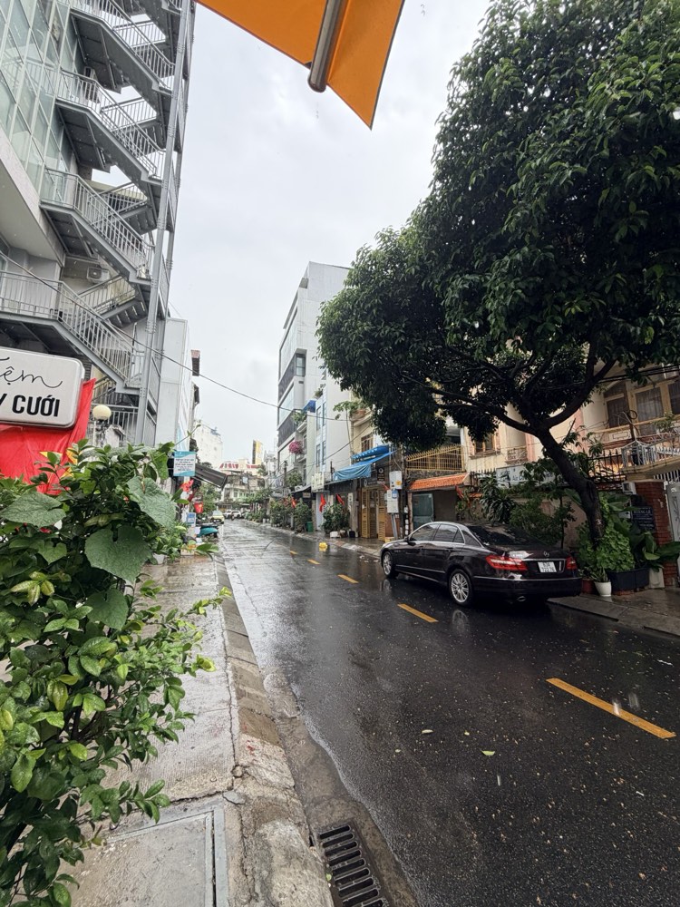 Bán nhà mặt tiền Đồng Nai, Tân Bình