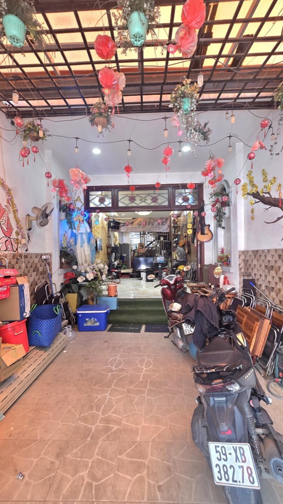 Bán nhà mặt tiền Nguyễn Khuyến, Bình Thạnh