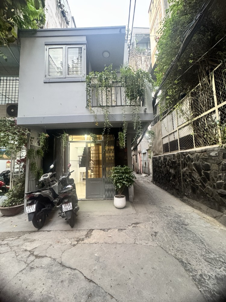 Bán nhà hẻm 32 Cao Thắng, Quận 3