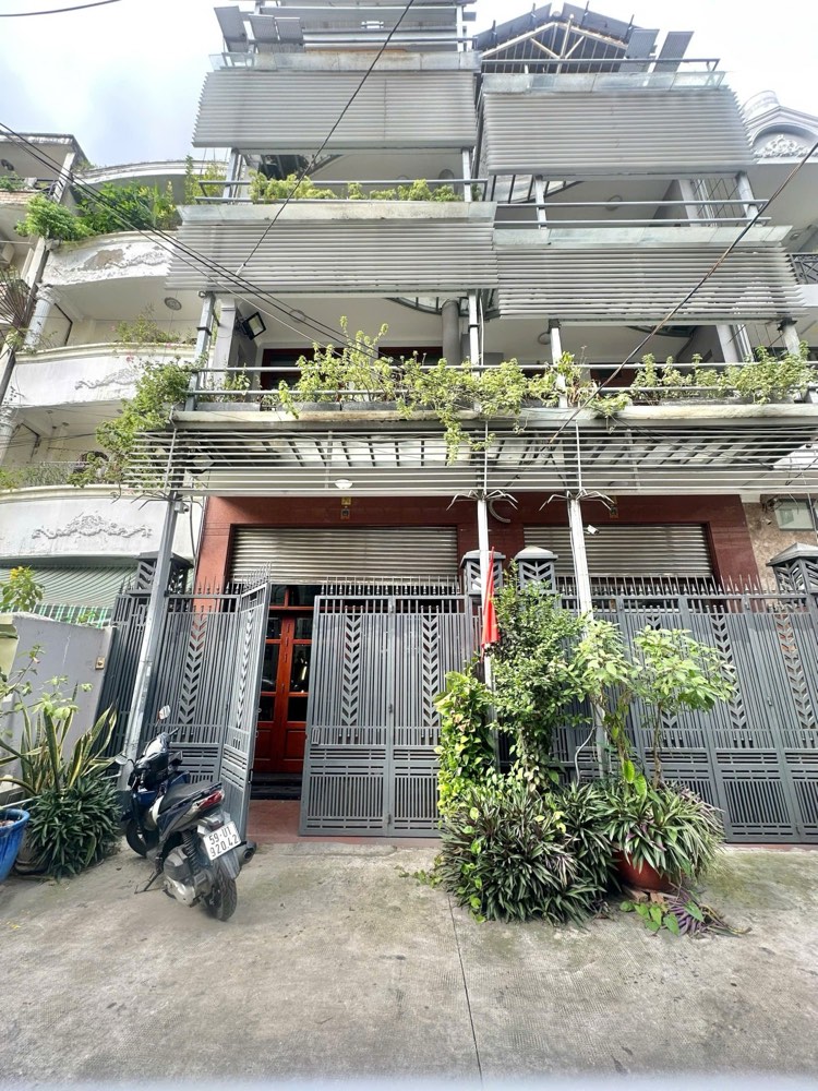 Bán nhà hẻm 183 Đường Ba Tháng Hai, Quận 10