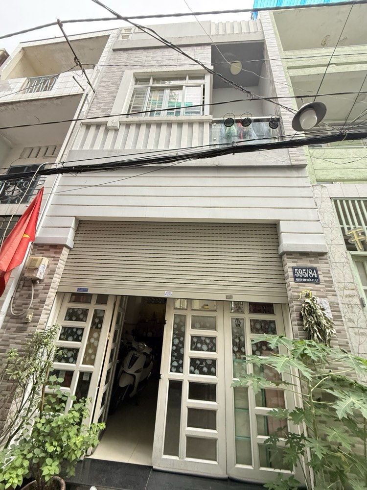Bán nhà hẻm 595 Nguyễn Đình Chiểu, Quận 3