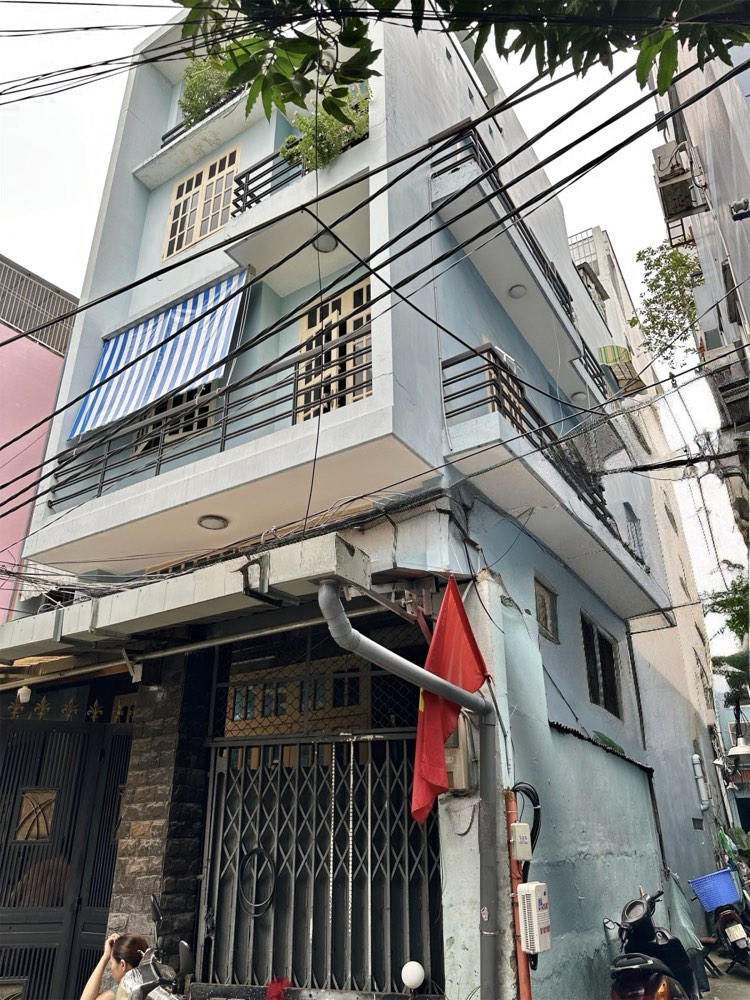 Bán nhà hẻm 237 Trần Văn Đang, Quận 3