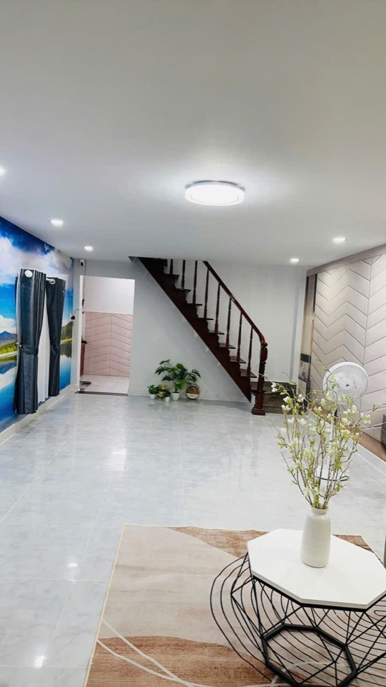 Bán nhà hẻm 318 Nguyễn Xí, Bình Thạnh
