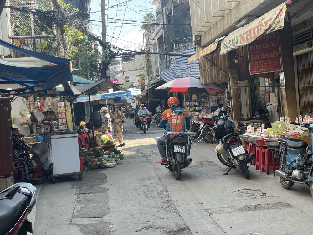 Bán nhà hẻm đường Nguyễn Trọng Tuyển, Tân Bình