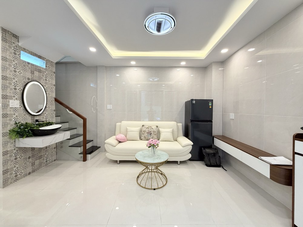 Bán nhà mặt tiền Cô Giang, Phú Nhuận