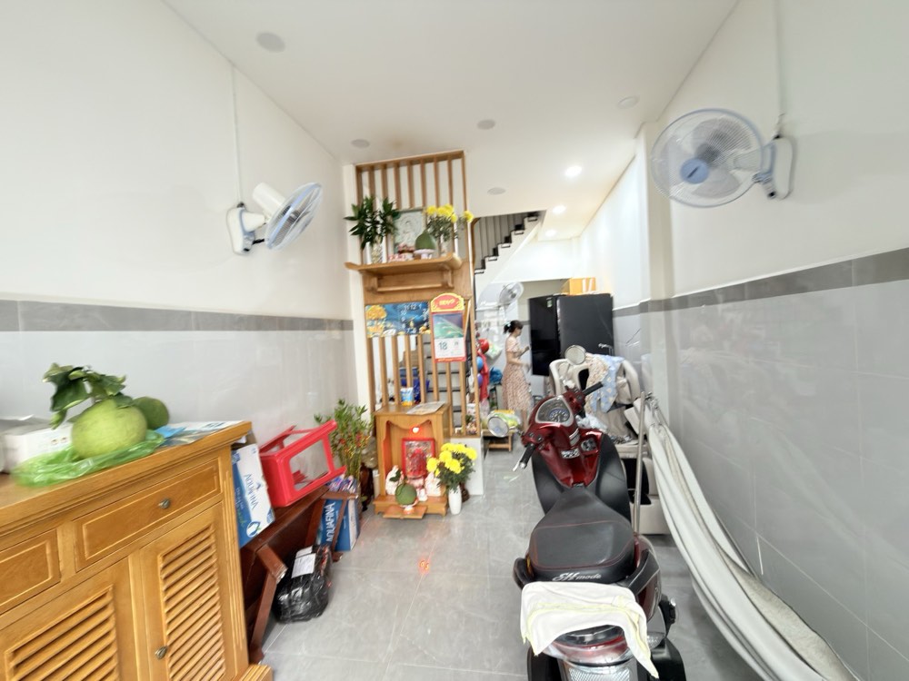 Bán nhà hẻm 366 Trần Hưng Đạo, Quận 5