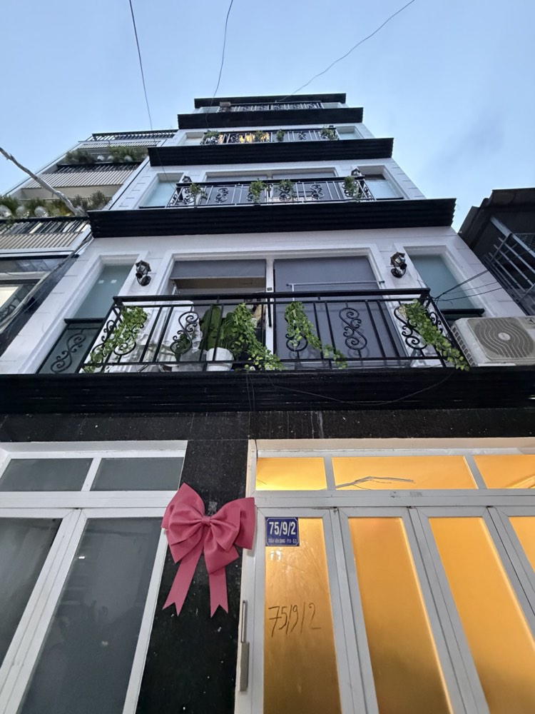 Bán nhà hẻm 75 và 75.9.6 Trần Văn Đang, Quận 3