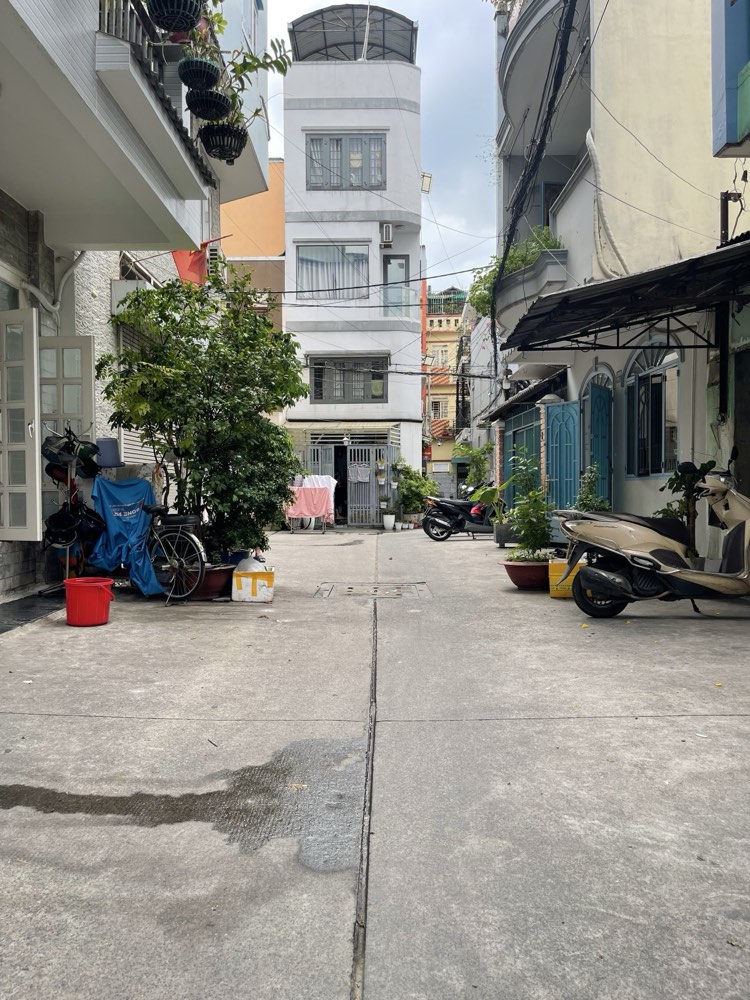 Bán nhà hẻm 15 Nguyễn Ngọc Lộc, Quận 10