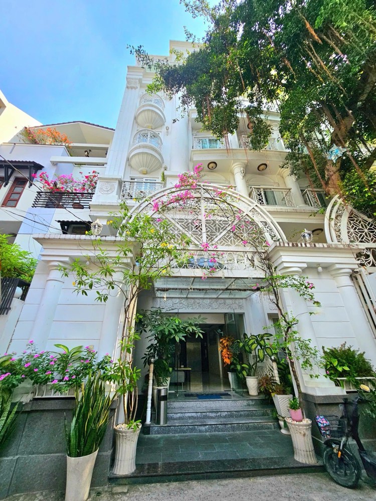 Bán biệt thự hẻm 29 Hoàng Diệu, Phú Nhuận