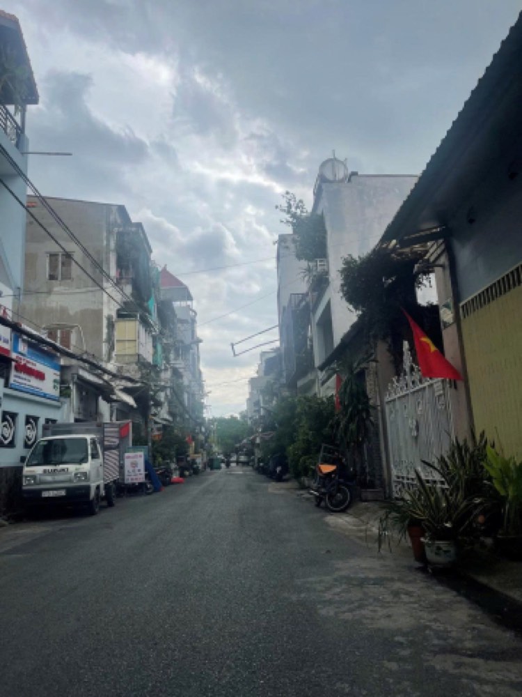 Bán nhà hẻm 68 Đồng Nai, Quận 10 - ảnh 1