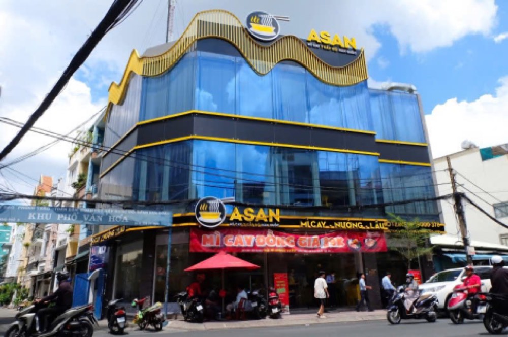 Bán nhà mặt tiền Út Tịch, Tân Bình