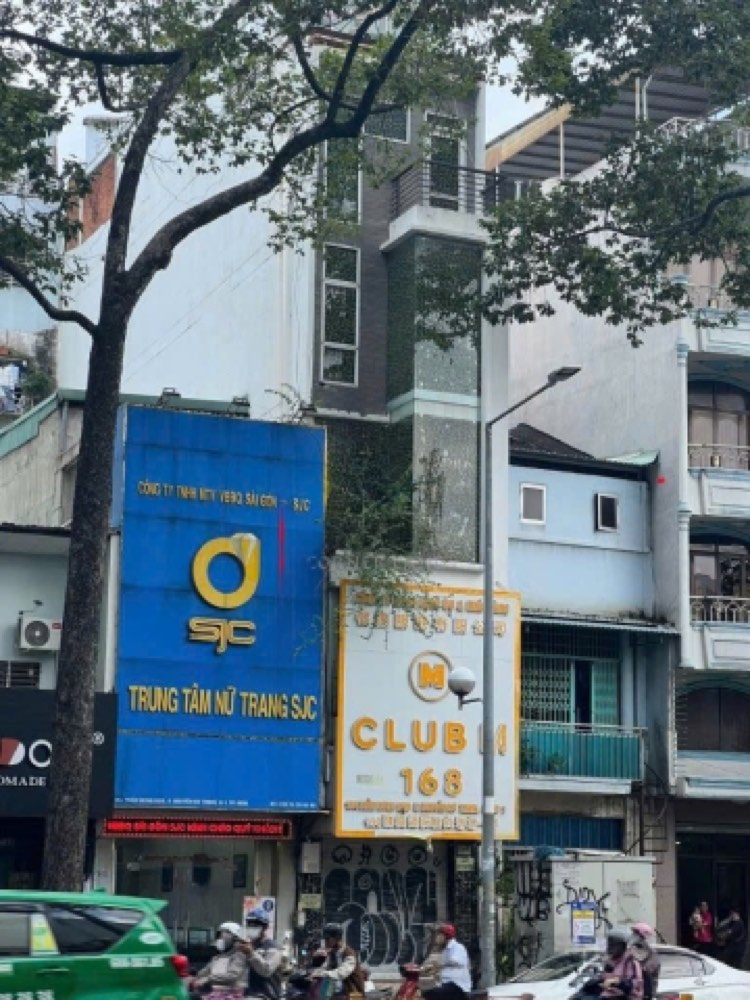 Bán nhà mặt tiền 194 Trần Hưng Đạo, Quận 1 - ảnh 1