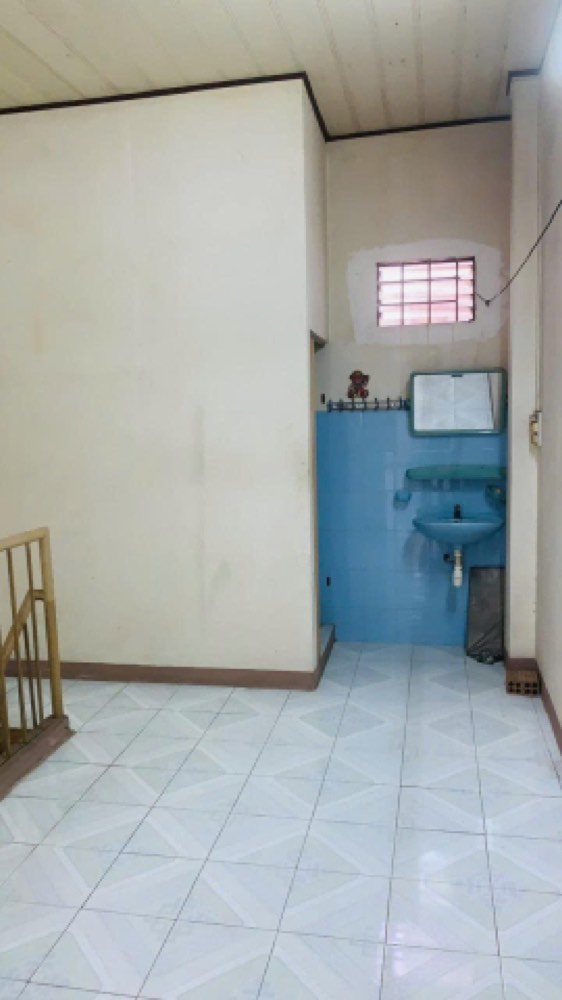 Bán nhà hẻm 575 Cách Mạng Tháng Tám, Quận 10
