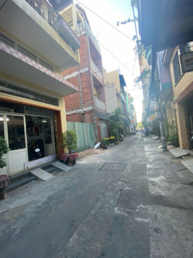 Bán nhà hẻm 181 Đường 3 Tháng 2, Quận 10 - ảnh 1