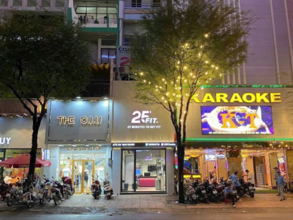Bán nhà mặt tiền 678 Sư Vạn Hạnh, Quận 10 - ảnh 1