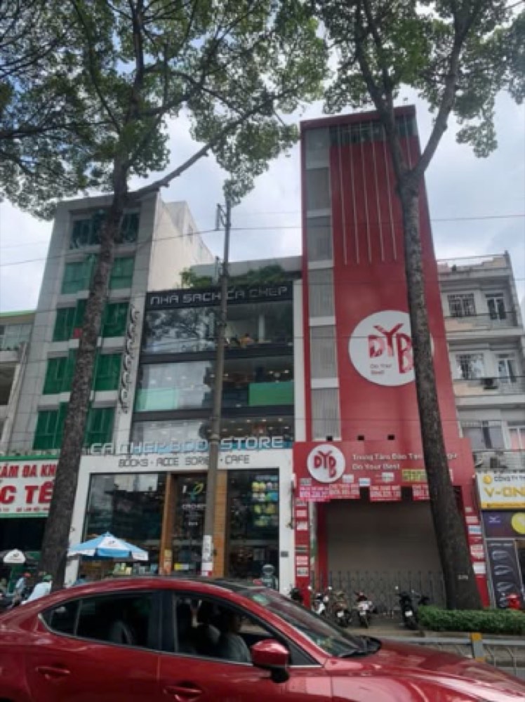 Bán nhà mặt tiền 223 Nguyễn Thị Minh Khai, Quận 1 - ảnh 1