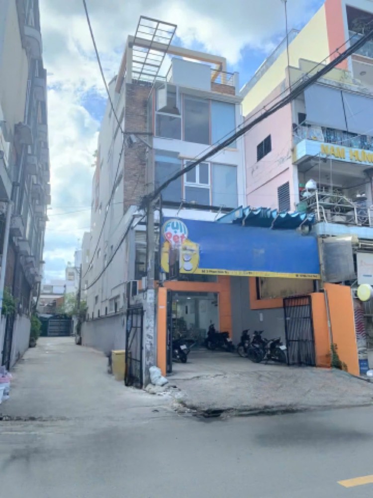 Bán nhà mặt tiền Phan Văn Trị, Bình Thạnh