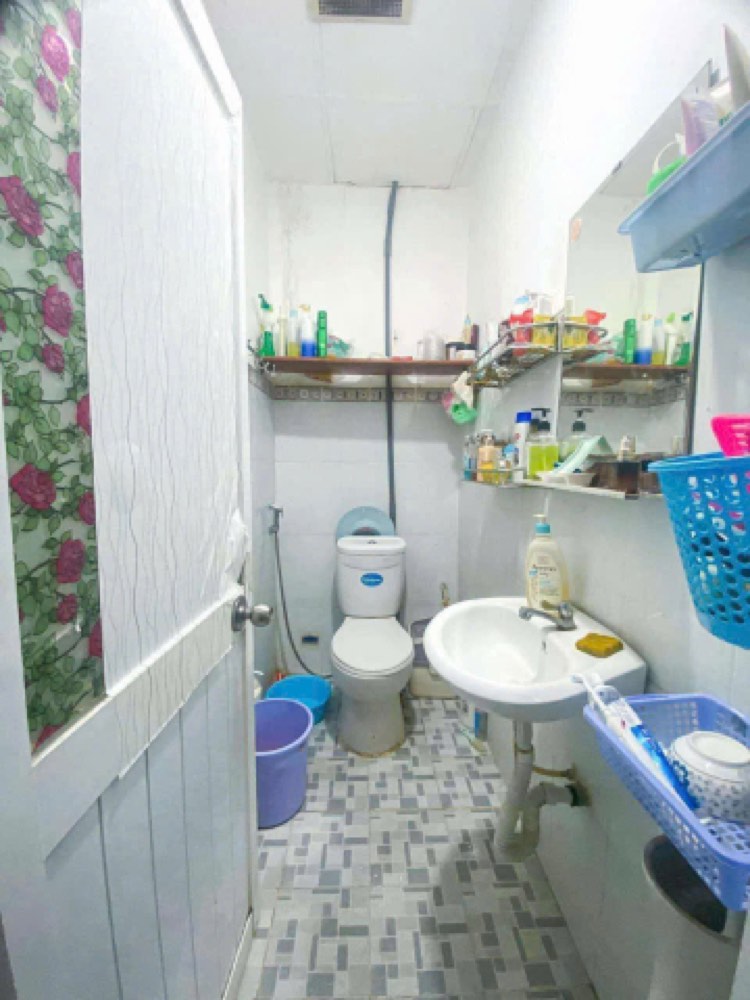 Bán nhà hẻm 358 Cách Mạng Tháng Tám, Quận 3 - ảnh 1