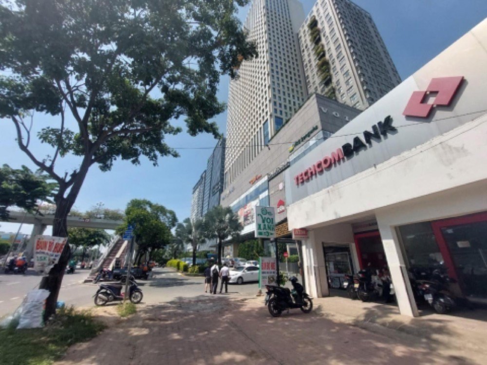Bán nhà mặt tiền 561 Điện Biên Phủ, Bình Thạnh - ảnh 1