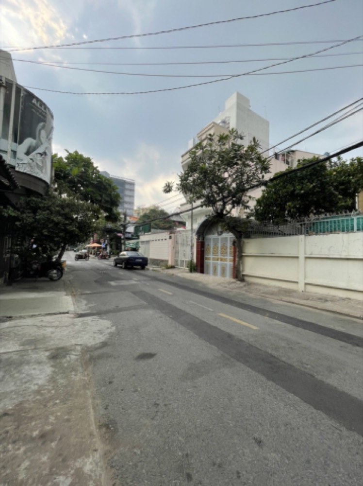 Bán nhà H1-H5 Bạch Mã, Quận 10