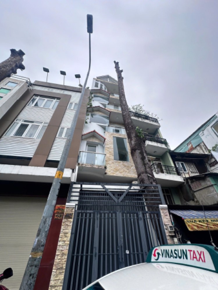 Bán nhà mặt tiền Trần Phú, Quận 5 - ảnh 1