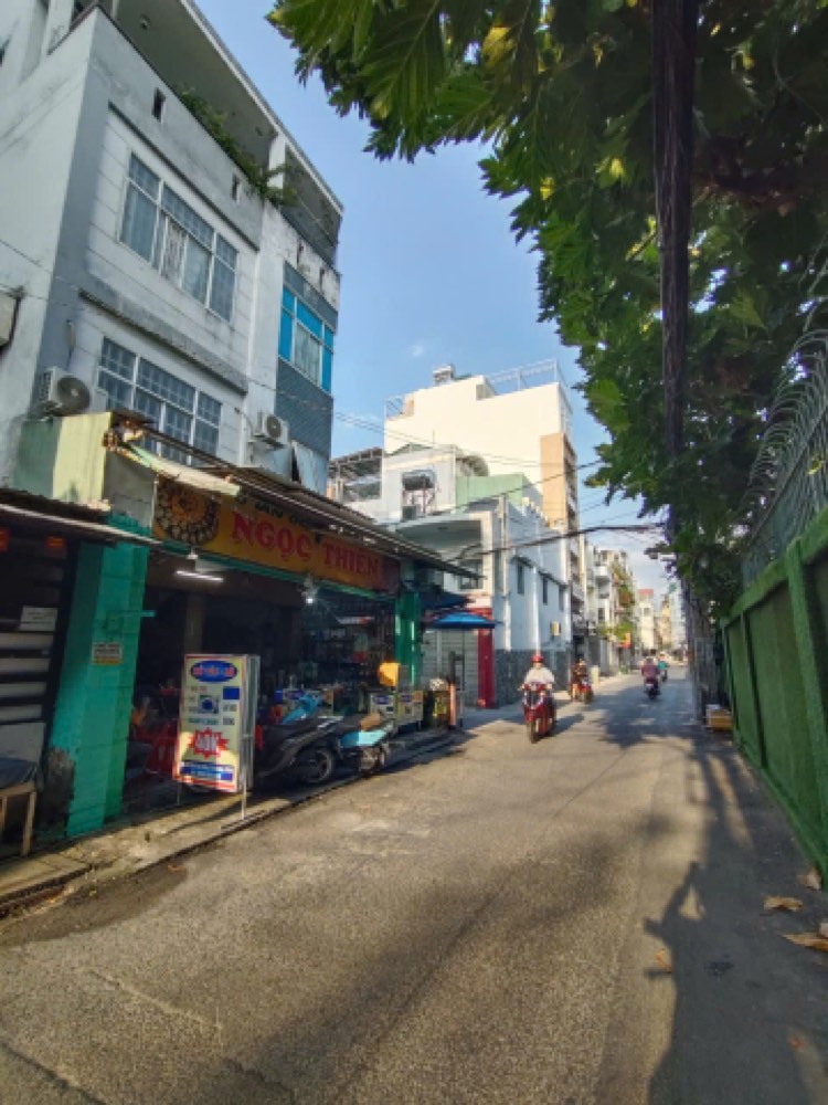 Bán nhà mặt tiền Hoa Lan, Phú Nhuận