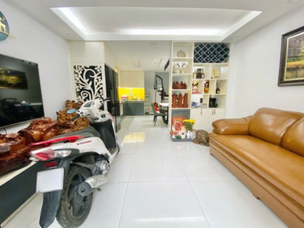 Bán nhà mặt tiền Tân Khai, Tân Bình
