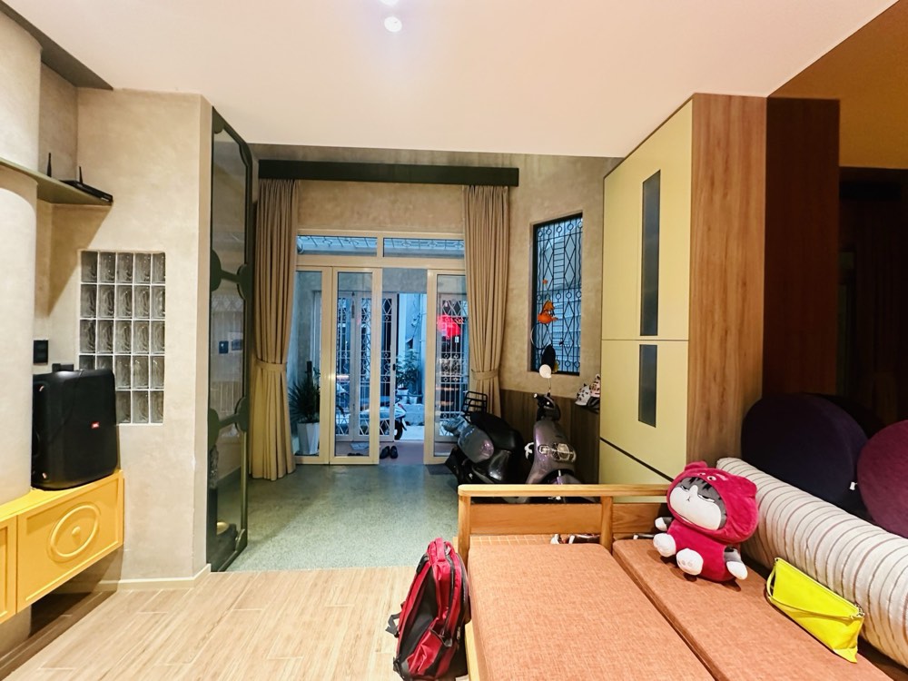 Bán nhà hẻm đường Thành Thái, Quận 10