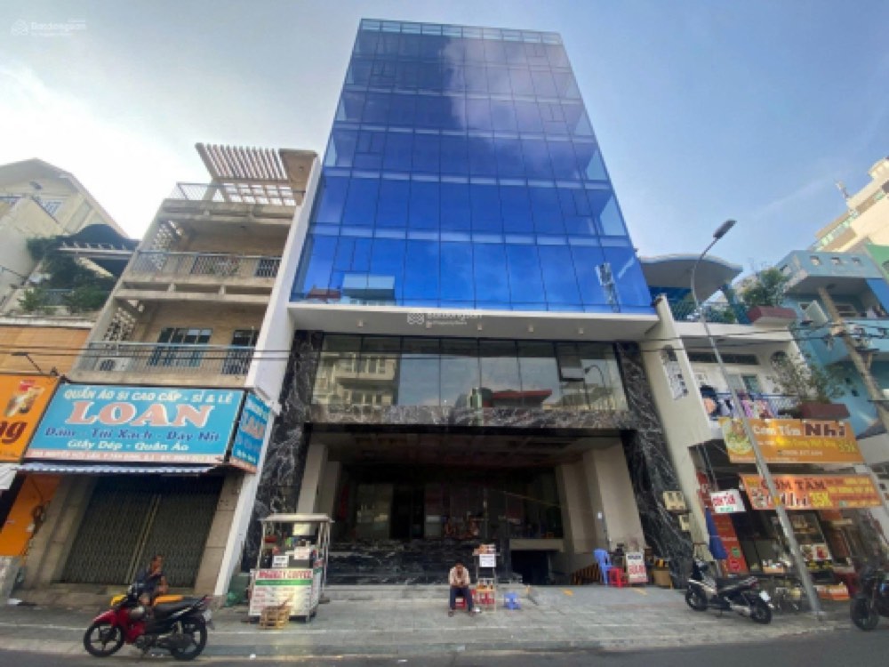 Bán nhà mặt tiền 59-59B-59c Nguyễn Hữu Cầu, Quận 1 - ảnh 1