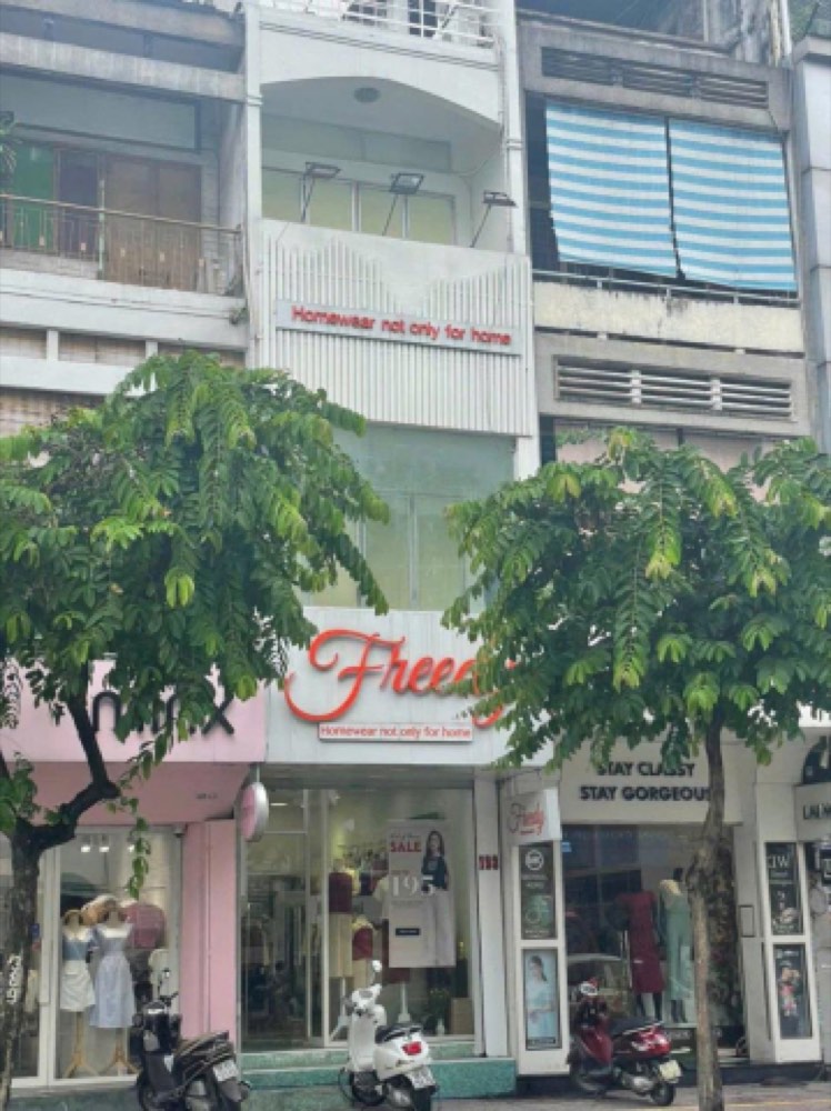 Bán nhà mặt tiền Nguyễn Đình Chiểu, Quận 3 - ảnh 1