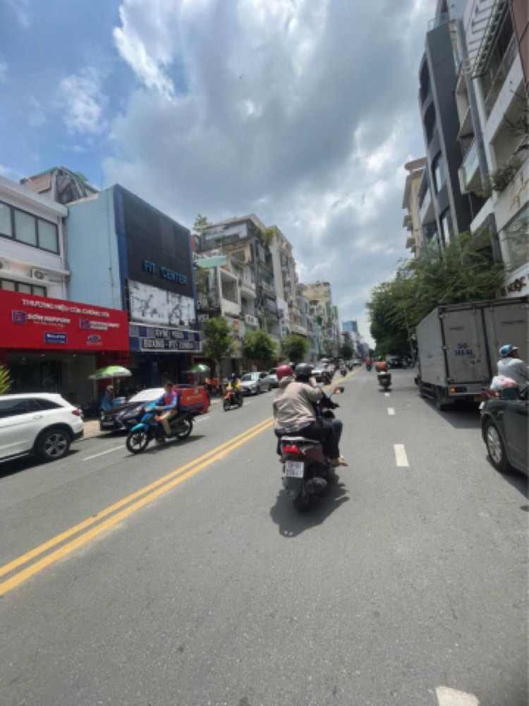 Bán nhà mặt tiền Võ Văn Tần, Quận 3 - ảnh 1