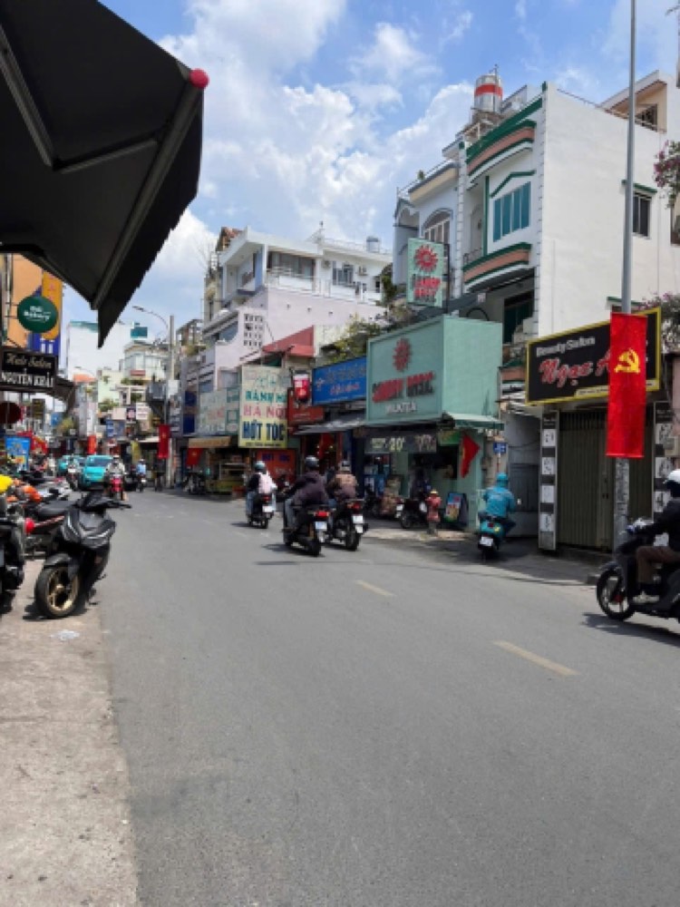 Bán nhà mặt tiền Thích Quảng Đức, Phú Nhuận - ảnh 1