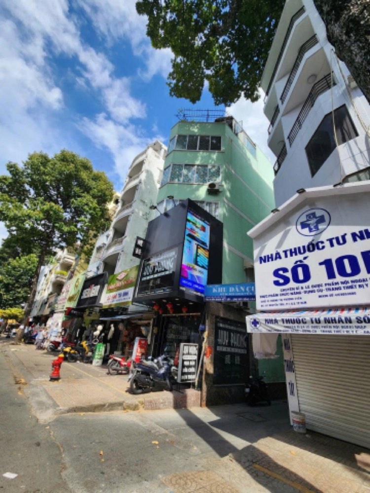 Bán nhà mặt tiền Nguyễn Trãi, Quận 5 - ảnh 1