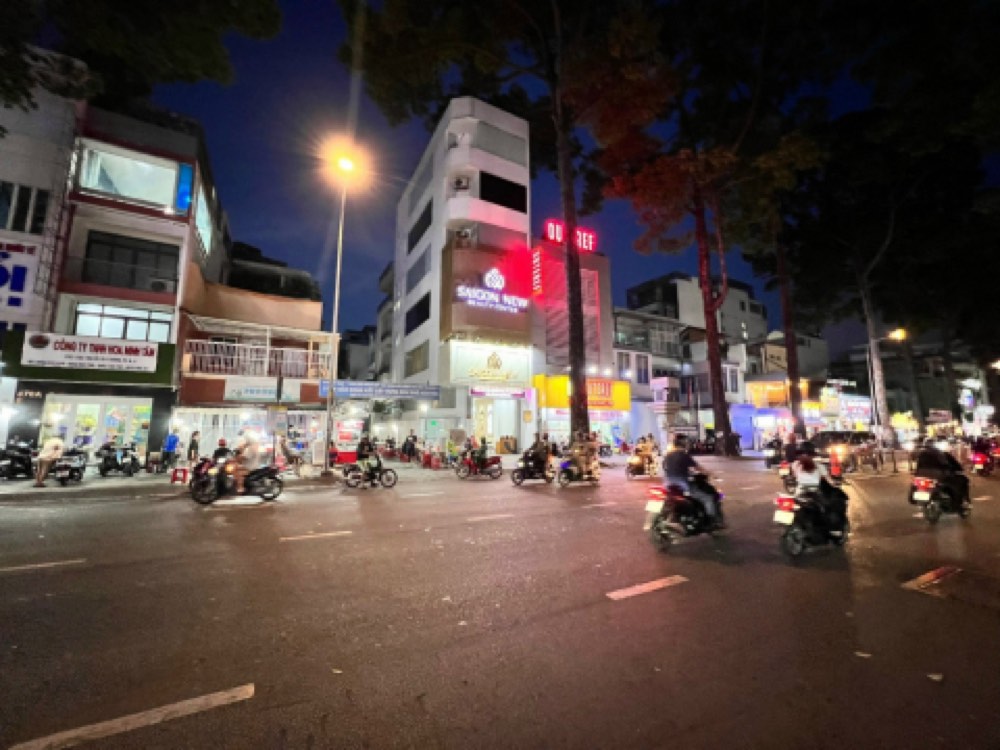 Bán nhà mặt tiền 472A Nguyễn Tri Phương, Quận 10 - ảnh 1