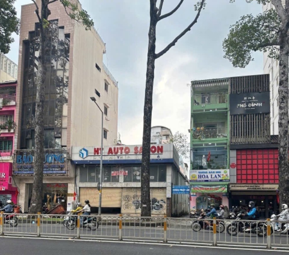 Bán nhà mặt tiền 535-537-539 Trần Hưng Đạo, Quận 1 - ảnh 1