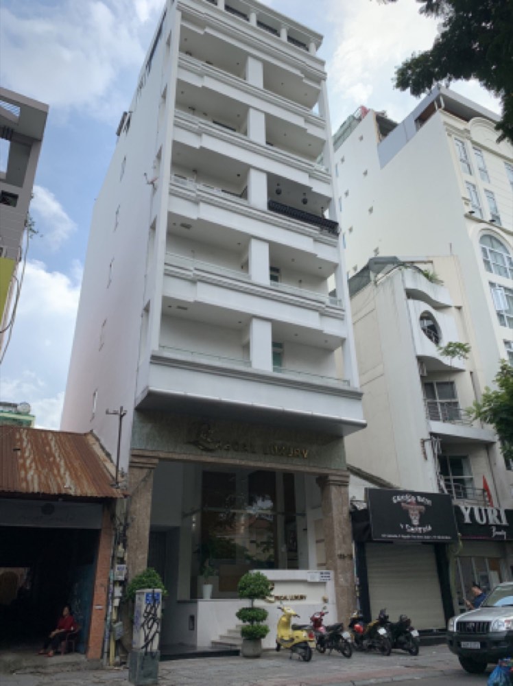 Bán nhà mặt tiền 133-135 Calmette, Quận 1 - ảnh 1